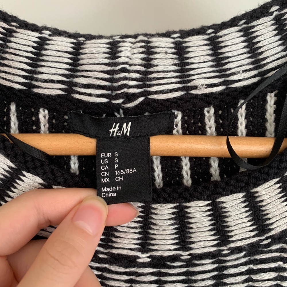 H&M Oversized Sweater - Picture 5 of 11